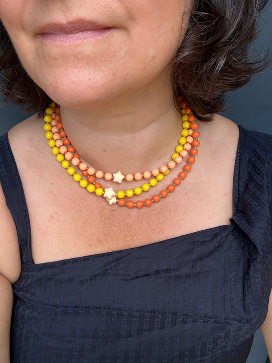 BUBBLY STAR BRILLANT - Collier de perles colorées qui met de bonne humeur