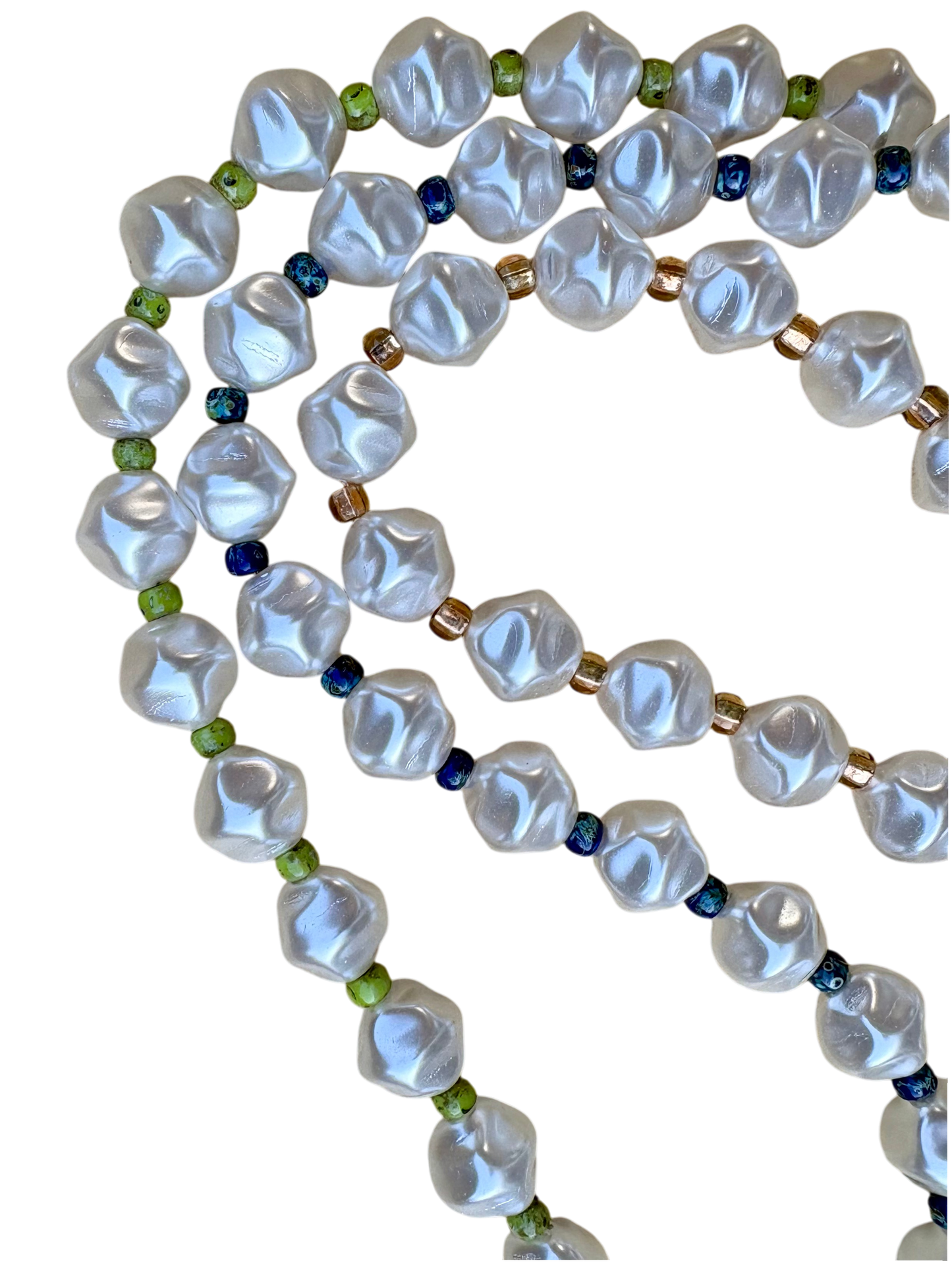 ELEGANCE - Collier de perles nacrées intemporel