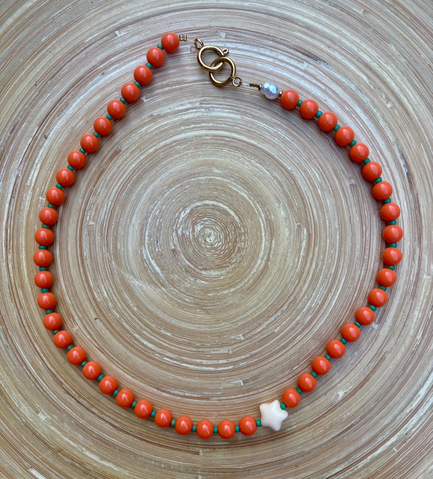 BUBBLY STAR BRILLANT - Collier de perles colorées qui met de bonne humeur