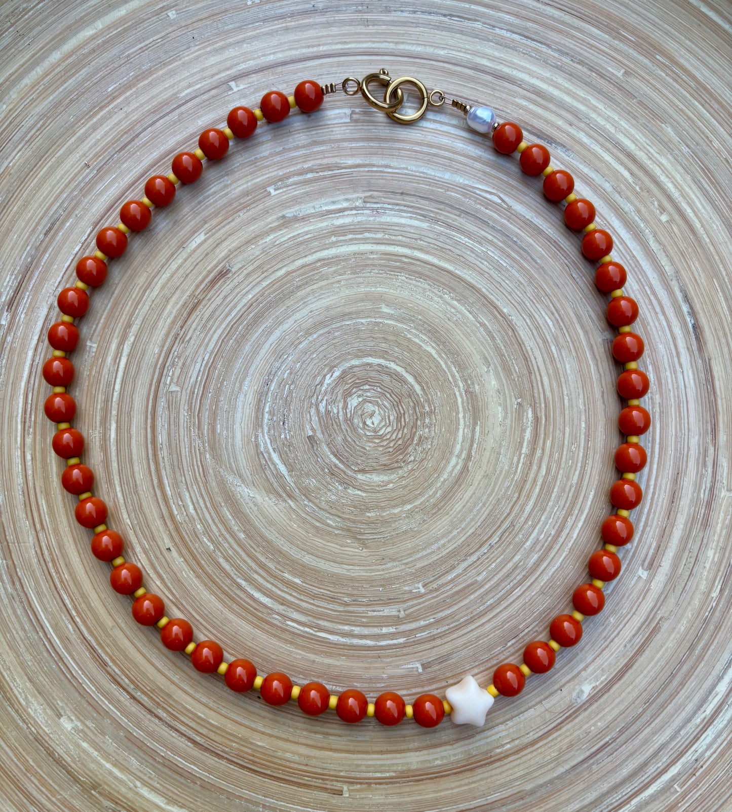 BUBBLY STAR BRILLANT - Collier de perles colorées qui met de bonne humeur